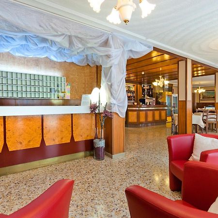 Hotel Bianchi Bibione Extérieur photo