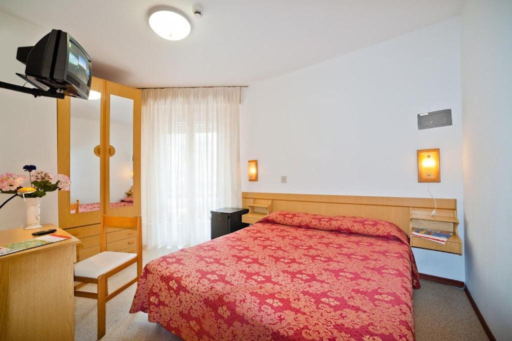 Hotel Bianchi Bibione Extérieur photo