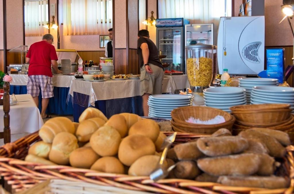 Hotel Bianchi Bibione Extérieur photo