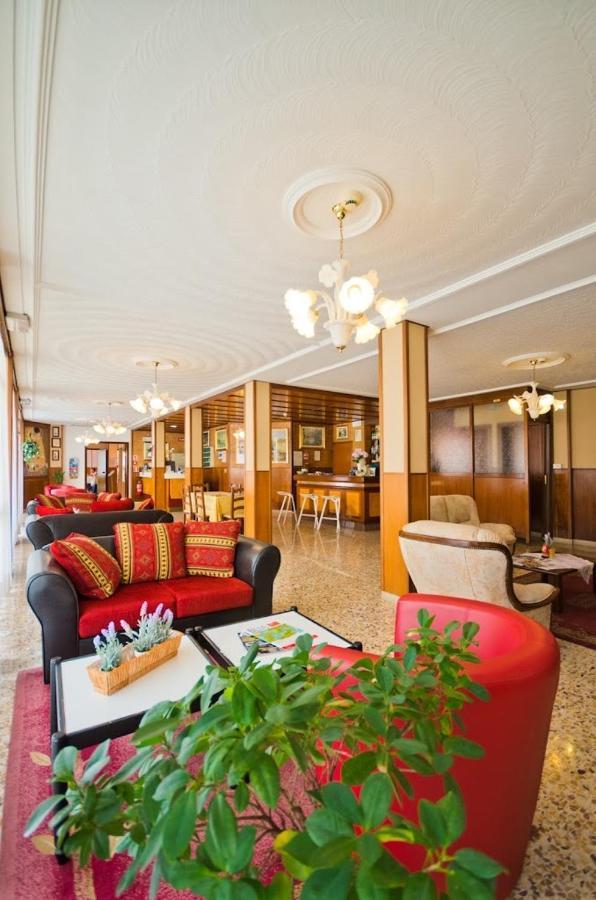 Hotel Bianchi Bibione Extérieur photo