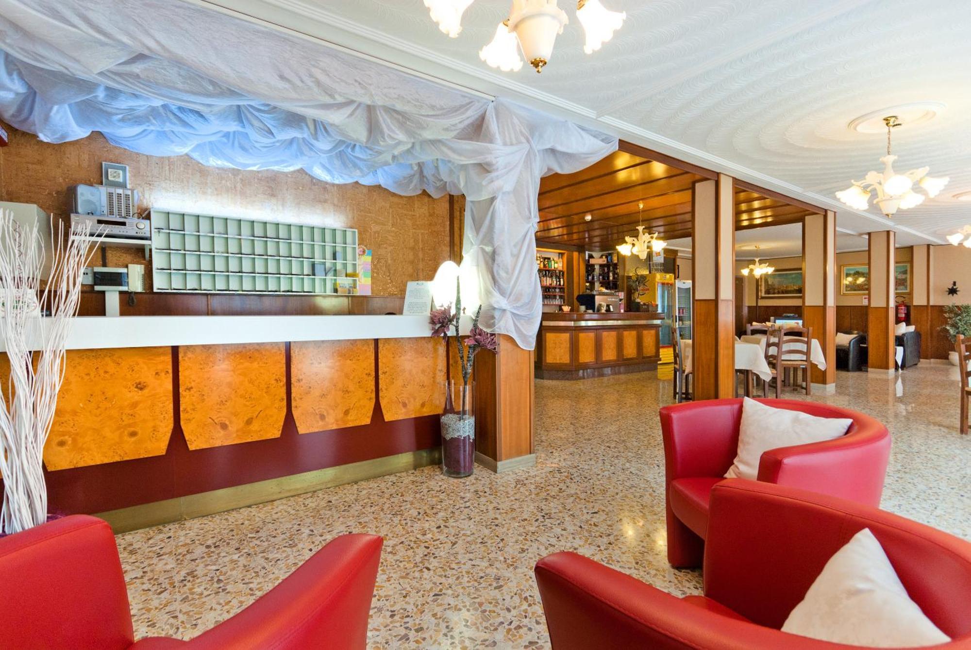 Hotel Bianchi Bibione Extérieur photo