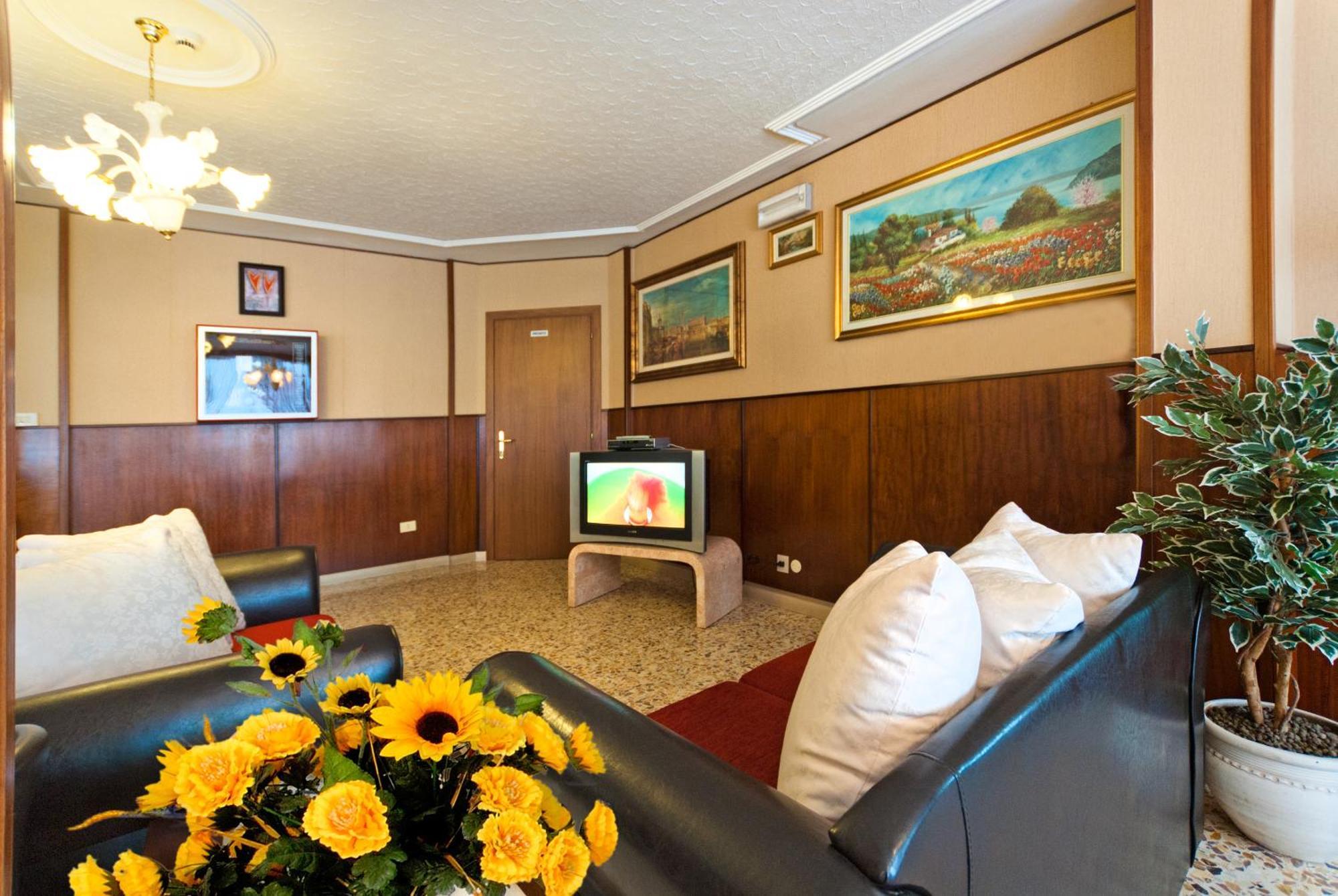 Hotel Bianchi Bibione Extérieur photo